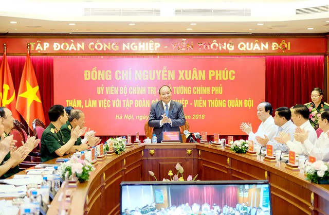 Thủ tướng Nguyễn Xuân Phúc: Viettel phải đảm nhận những nhiệm vụ khó nhất nhưng cần phân tích, quản trị rủi ro tốt hơn - Ảnh 1.