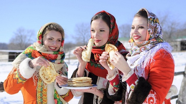 Nước Nga có một loại bánh nhìn quen mắt nhưng rất lạ và hấp dẫn với vô vàn loại nhân - Ảnh 1.