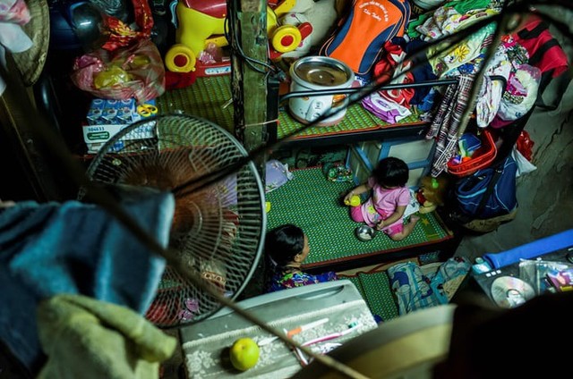 Cuộc sống trong những căn nhà siêu nhỏ ở trung tâm Sài Gòn - Ảnh 6.