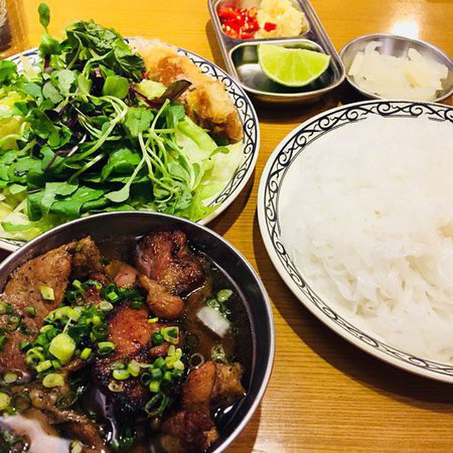 Nhà hàng Việt giữa lòng Seoul nổi tiếng đến nỗi muốn ăn phải xếp hàng tận 20 phút - Ảnh 4.