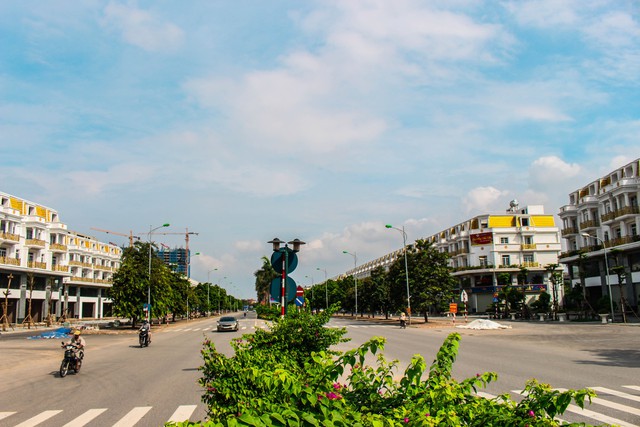 Vì sao đây là thời điểm nhà đầu tư “đi săn” bất động sản phía Tây Hà Nội? - Ảnh 2.