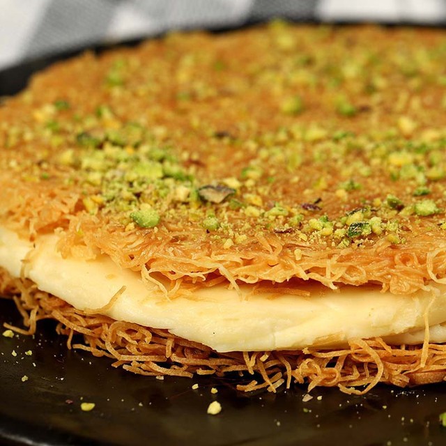 Được ví như người phụ nữ Ả Rập, chiếc bánh này liệu có thật sự xinh đẹp và tinh tế như lời đồn không? - Ảnh 1.