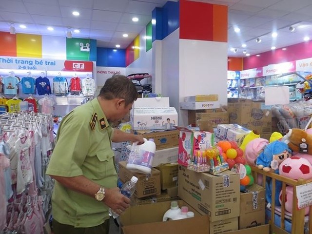 Chuỗi siêu thị Con Cưng thu hồi gần 6.000 sản phẩm lỗi   - Ảnh 2.