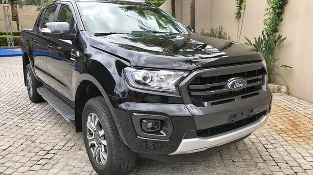 “Vua bán tải” Ford Ranger 2018 bản cao cấp đã về Việt Nam, giá bán là ẩn số bất ngờ - Ảnh 2.
