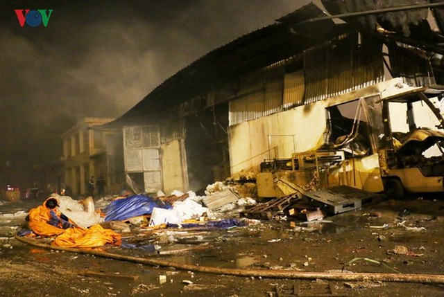 Chợ Gạo ở Hưng Yên tan hoang, đổ nát sau vụ cháy kinh hoàng - Ảnh 5.