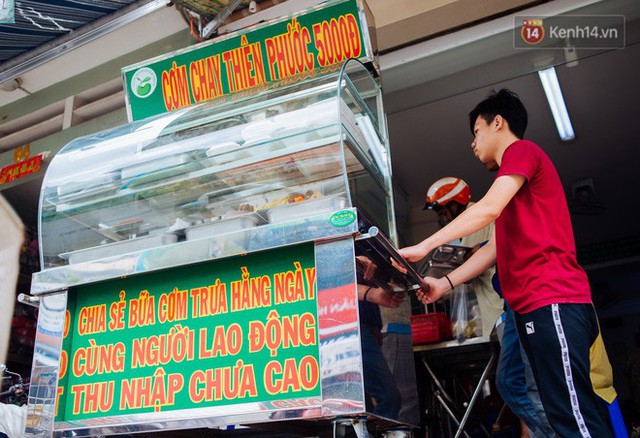 Giàu như anh bán chuối chiên Sài Gòn: Mở quán cơm 5k cho người thu nhập chưa cao, 5 năm đắt hàng - Ảnh 6.