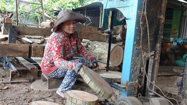 “Đột nhập” làng nghề làm thớt gỗ trứ danh ở miền Tây - Ảnh 6.