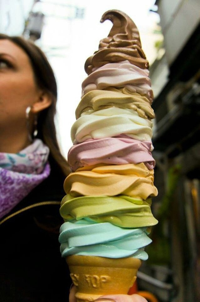 Ai đến Nhật cũng tìm cho được cây kem đủ màu đủ vị 8 trong 1 này đây - Ảnh 2.