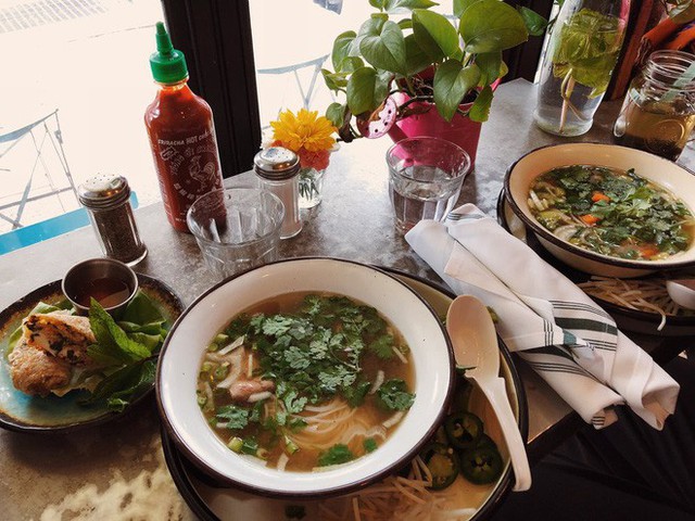Giữa lòng thành phố New York hiện đại có những quán ăn đã ghi dấu ấn cho ẩm thực Việt - Ảnh 15.