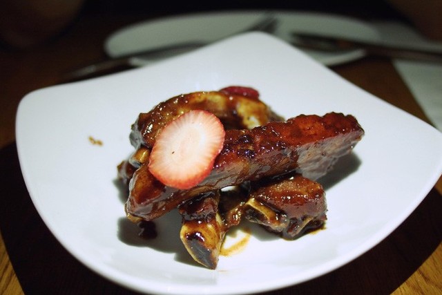 Lấy cảm hứng từ món ăn Việt Nam, nhà hàng tại New York đã chế biến ra món sườn cùng loại quả chẳng hề liên quan - Ảnh 6.