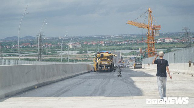 Ảnh: Hai tuần trước khi thông xe, cầu hơn 7.000 tỷ đồng nối Hải Phòng - Quảng Ninh thế nào? - Ảnh 4.