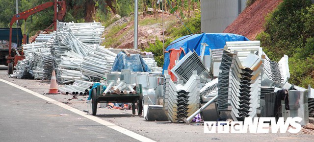 Ảnh: Sắp đến ngày thông xe, cầu Bạch Đằng vẫn là đại công trường - Ảnh 21.