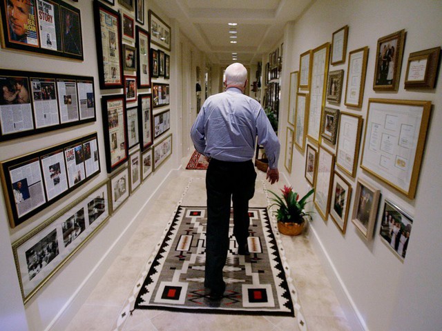 Thượng nghị sĩ John McCain sở hữu khối tài sản 200 triệu USD - Ảnh 10.