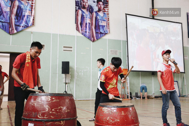 CĐV bần thần trước thất bại của Olympic Việt Nam, nhưng vẫn tự hào vì những gì các cầu thủ đã làm được - Ảnh 113.