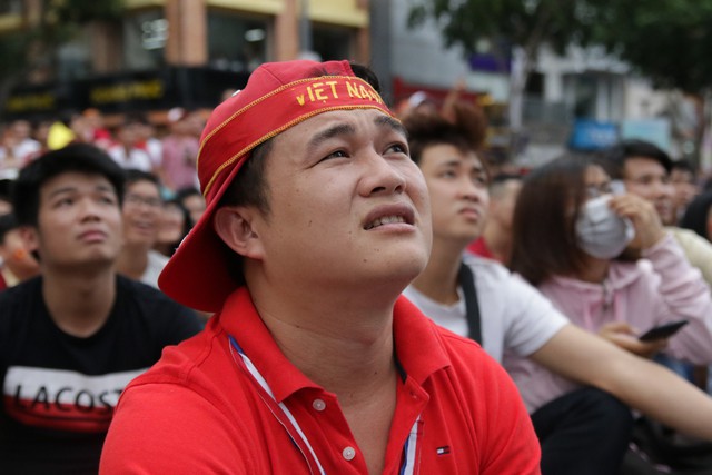  Những nỗi buồn cổ động viên sau thất bại của U23 Việt Nam - Ảnh 5.