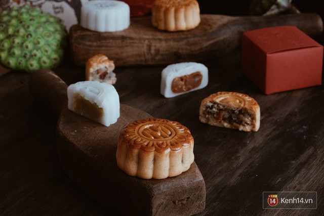 Đập hộp những chiếc bánh Trung thu của các khách sạn nổi tiếng bậc nhất tại Hà Nội - Ảnh 7.