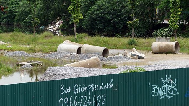 Ngổn ngang tuyến các con phố đổi bằng 180 ha đất vàng ở Hà Nội - Ảnh 2. Ngổn ngang tuyến các con phố đổi bằng 180 ha đất vàng ở Hà Nội - Ảnh 2.
