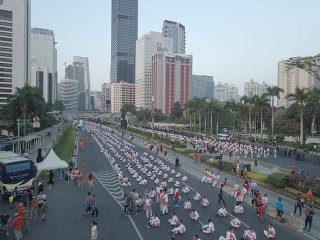  Indonesia thiết lập kỷ lục guiness khi tổ chức khai mạc Asiad - Ảnh 11.