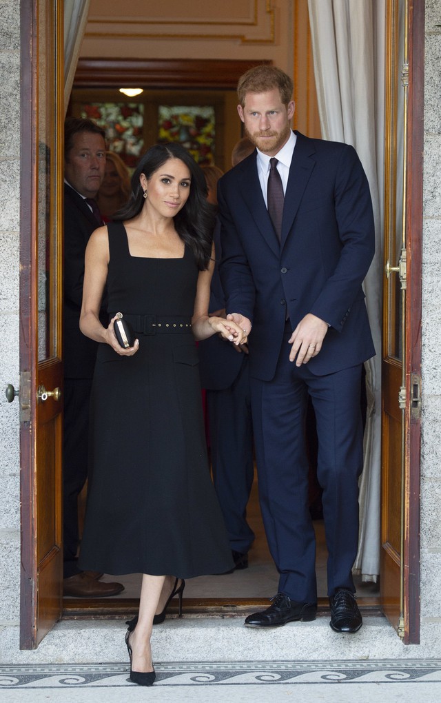 13 bộ cánh góp phần đưa Công nương Meghan Markle lọt danh sách những người mặc đẹp nhất nước Anh  - Ảnh 13.