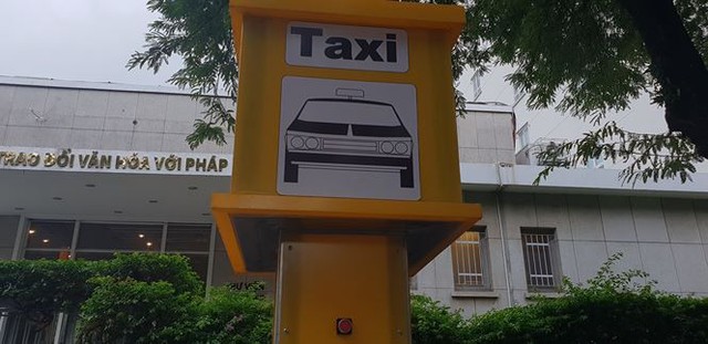 Bến taxi đầu tiên ở TPHCM ế khách trong ngày đầu thí điểm   - Ảnh 5.