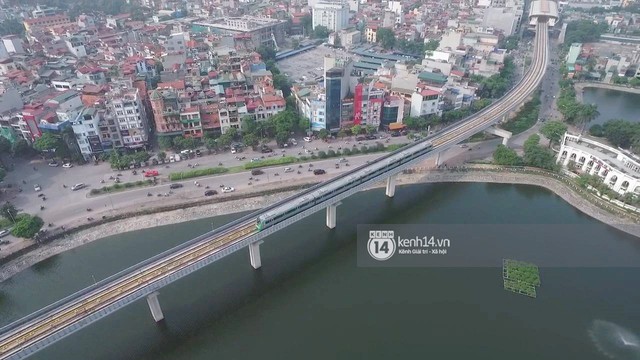 Clip: Hành trình 15 phút đoàn tàu đường sắt trên cao lao vun vút từ ga Cát Linh tới Yên Nghĩa - Ảnh 5.