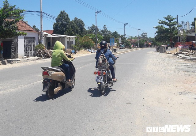 Cận cảnh tuyến đường 1,9 km làm mãi không xong ở Quảng Nam - Ảnh 1.