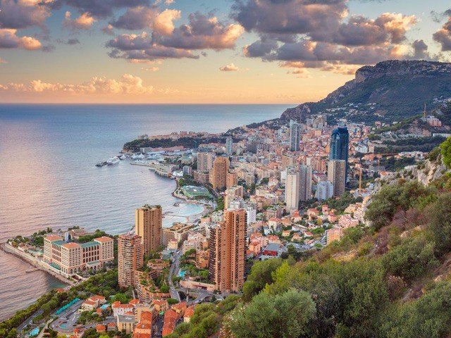 Trải nghiệm cuộc sống xa hoa trong khách sạn sang chảnh bậc nhất tại Monaco có giá tới 41.000 USD/đêm - Ảnh 2.