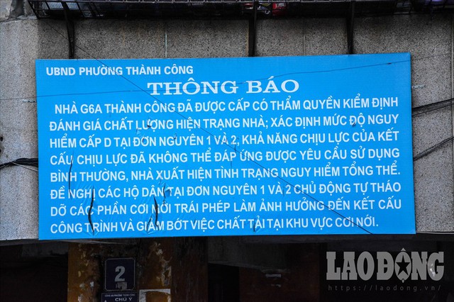 Bên trong khu nhà nguy hiểm nhất” Hà Nội - Ảnh 3.