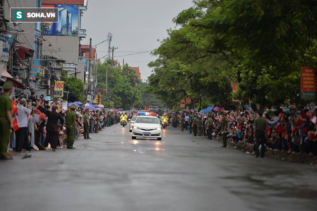 Chủ tịch nước Trần Đại Quang trở về đất mẹ - Ảnh 38.