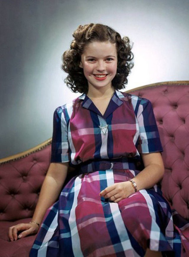 Cuộc đời Shirley Temple: Từ thần đồng diễn xuất đoạt giải Oscar khi mới 7 tuổi đến nữ chính trị gia kiệt xuất được tổng thống Mỹ nể trọng - Ảnh 17.