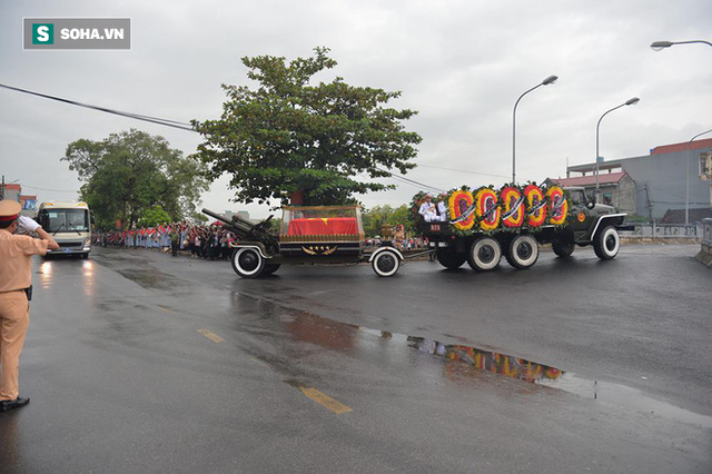 Chủ tịch nước Trần Đại Quang trở về đất mẹ - Ảnh 47.