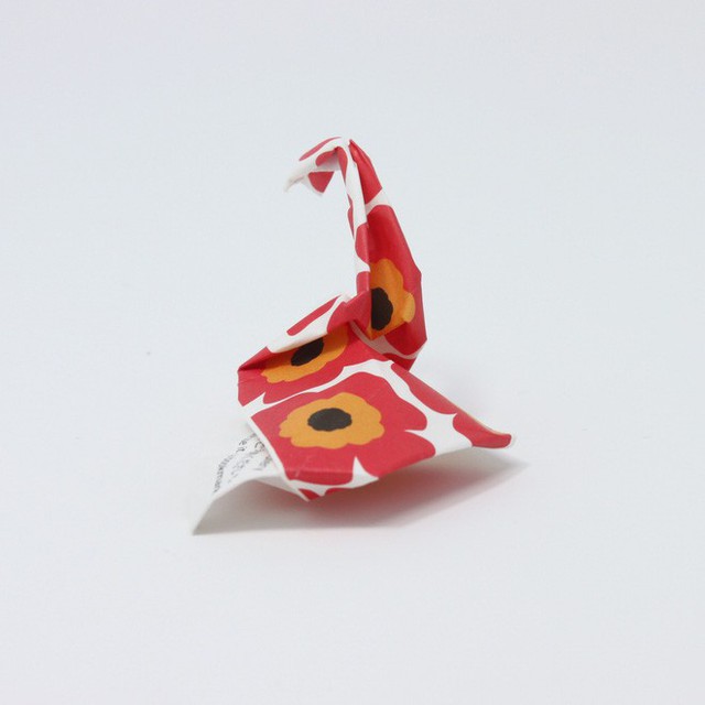 Anh bồi bàn Nhật Bản mở triển lãm Origami nhờ thu nhặt 13.000 vỏ đũa dùng một lần - Ảnh 8.