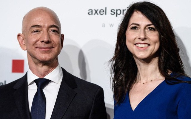 Nhìn lại cuộc hôn nhân 25 năm tưởng như viên mãn của tỷ phú giàu nhất thế giới Jeff Bezos: Người vợ tào khang sát cánh cùng chồng rồi cũng lựa chọn lối đi riêng - Ảnh 4.