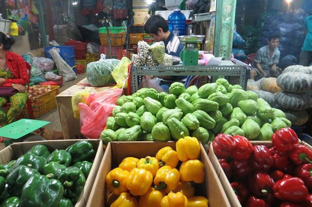 Cam Canh Trung Quốc đầy chợ đầu mối Sài Gòn - Ảnh 7.