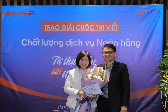 Trao giải cuộc thi viết Chất lượng dịch vụ ngân hàng: Từ thực tiễn đến ước mong - Ảnh 3.