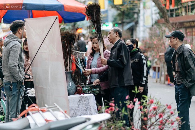 Rộn ràng không khí Tết tại chợ hoa Hàng Lược - phiên chợ truyền thống lâu đời nhất ở Hà Nội - Ảnh 9.
