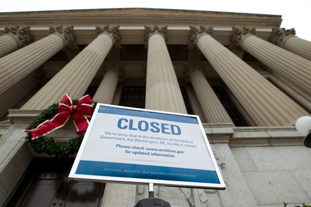 Chính phủ Mỹ đóng cửa: Các hoạt động “đóng băng”, rác vương vãi khắp đường - Ảnh 6.
