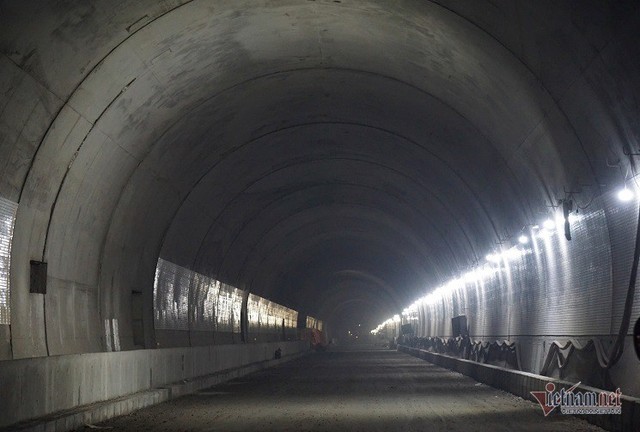 Chui vào hầm đường bộ hơn 7.200 tỷ, dài nhất Đông Nam Á - Ảnh 12.