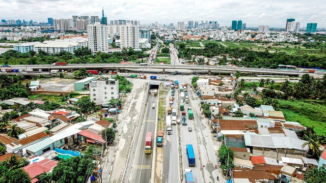 Toàn cảnh hạ tầng giao thông đồ sộ ở 4 cửa ngõ khu Đông Sài Gòn, nơi thị trường BĐS phát triển như vũ bão - Ảnh 3.