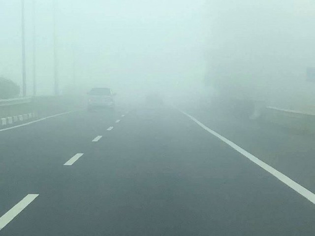 Sương mù dày đặc xuất hiện trên cao tốc TP.HCM - Long Thành - Dầu Giây - Ảnh 6.