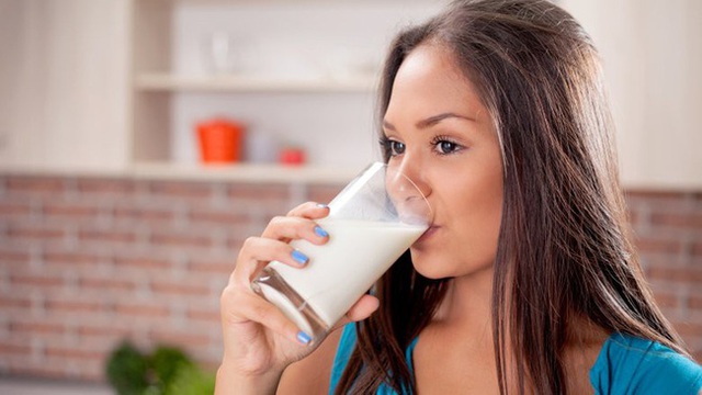 Chuyên gia cảnh báo: Những hiểu lầm khi uống sữa đang phá hủy sức khỏe của con người - Ảnh 4.