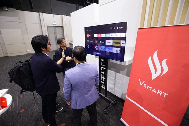 TV thông minh 55 inch của Vsmart lộ ảnh thực tế: chạy Android TV, điều khiển bằng giọng nói, không kém cạnh Samsung, LG hay Sony - Ảnh 4.