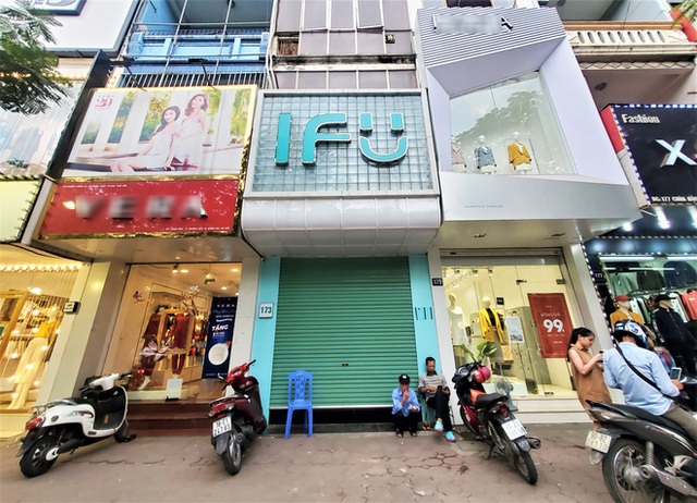 IFU đóng loạt cửa hàng giữa tâm bão âm thầm tráo nhãn mác quần áo - Ảnh 1.