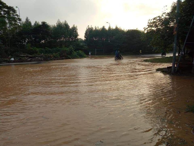 Đường ống nước sạch sông Đà lại vỡ, Viwasupco ngừng cấp nước tối nay  - Ảnh 5.