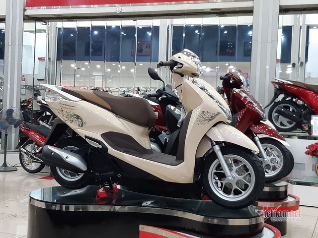 Honda Lead, Winer X giảm giá ào ào, lợi hơn mua SH - Ảnh 2.