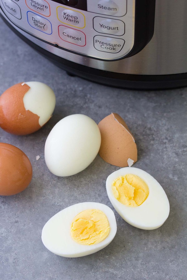 Trứng luộc, trứng chiên, trứng hấp và trứng sống: 2 trong số những cách ăn trứng quen thuộc này dễ ảnh hưởng tiêu cực đến sức khỏe - Ảnh 4.
