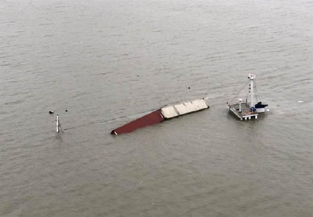 Tàu container của Taobao chìm nghỉm giữa biển, hàng trăm tấn hàng sale 11/11 không thể đến tay khách hàng quốc tế - Ảnh 1.