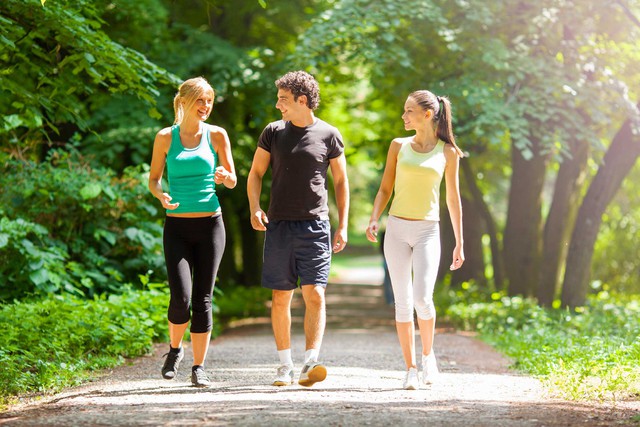 Kiên trì đi bộ 15 phút mỗi ngày: Mọi bệnh tật đều bị “xóa sổ”, hiệu quả còn hơn thần dược - Ảnh 3.