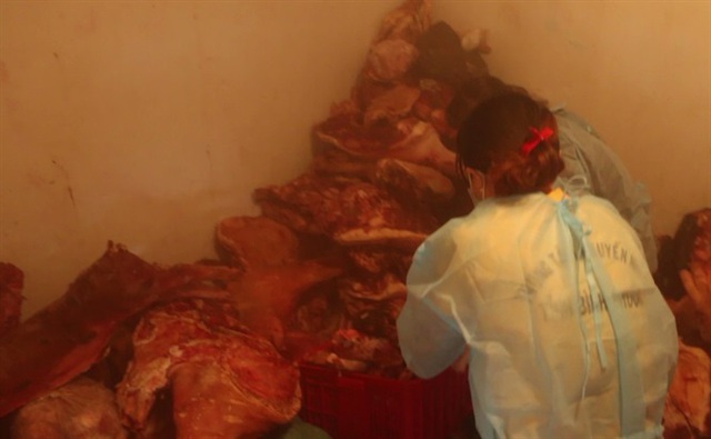 Hơn 1,5 tấn thịt dính tả lợn Châu Phi giấu trong kho lạnh - Ảnh 1.