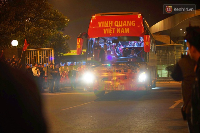 Thủ tướng Nguyễn Xuân Phúc gặp mặt và dùng bữa tối thân mật với các nhà vô địch SEA Games 30 - Ảnh 27.